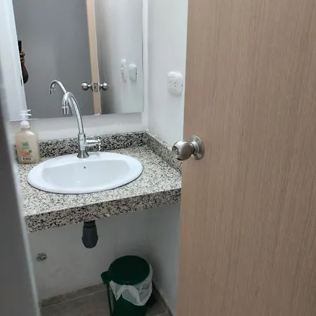 En